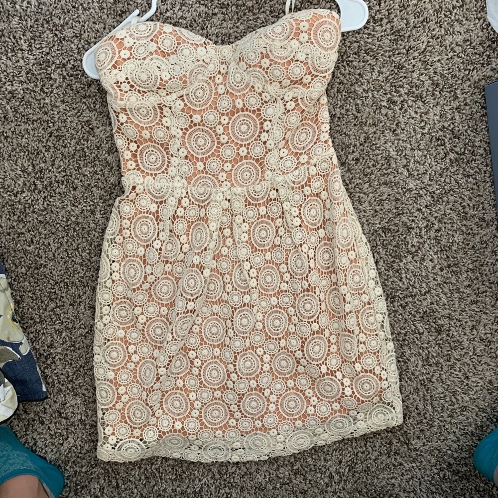 Strapless dress